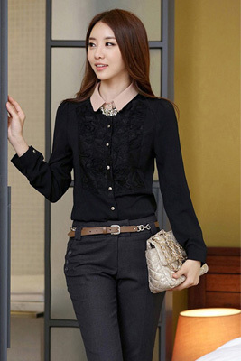 女裝品牌批發(fā)與庫(kù)存尾貨全解析 價(jià)格、樣品與市場(chǎng)機(jī)遇